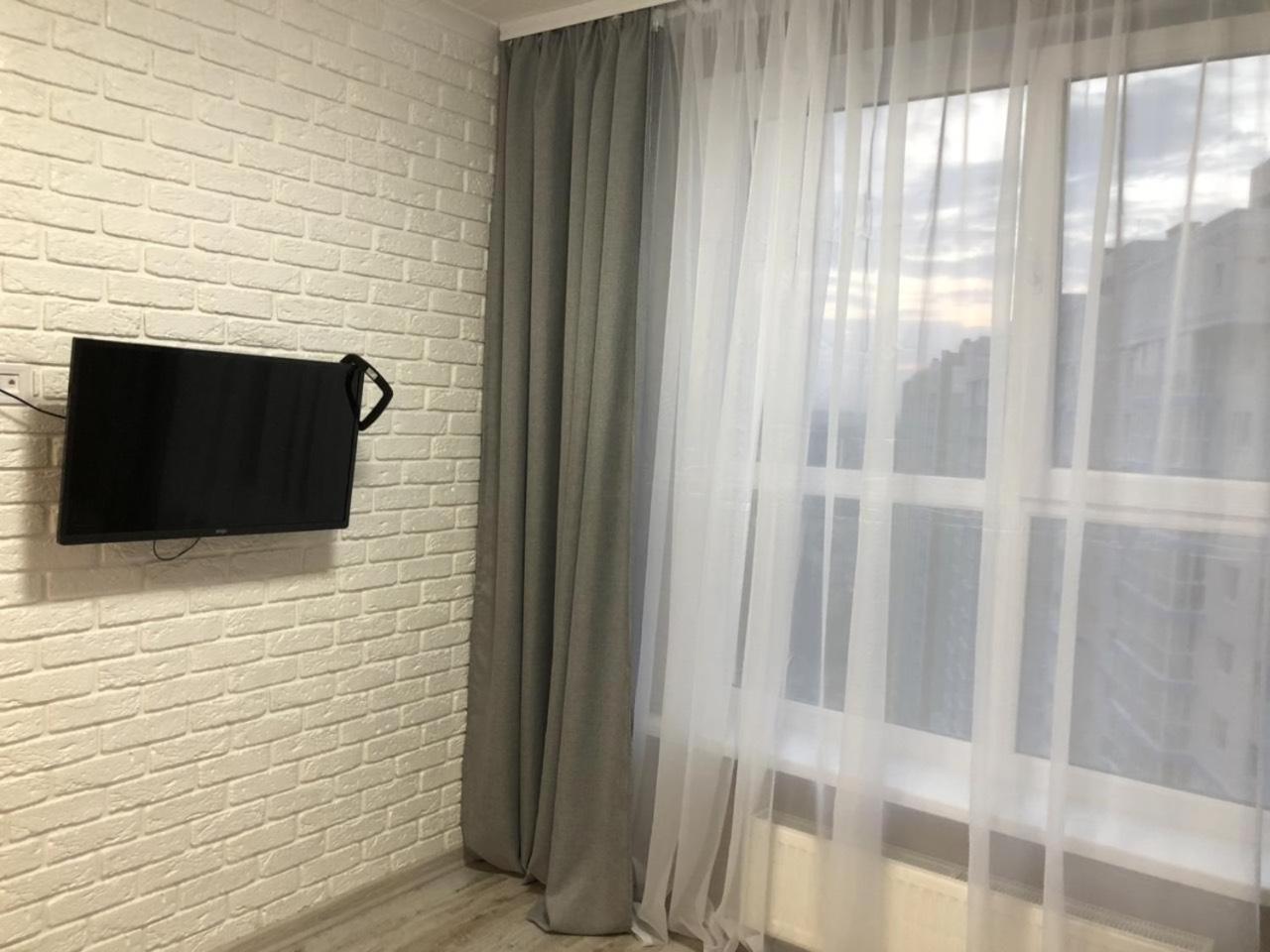 Квартира Парковые Озера Apartment Kiev Exterior photo