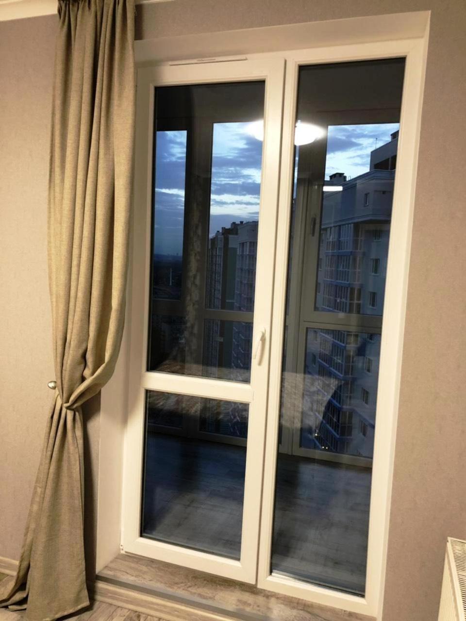 Квартира Парковые Озера Apartment Kiev Exterior photo