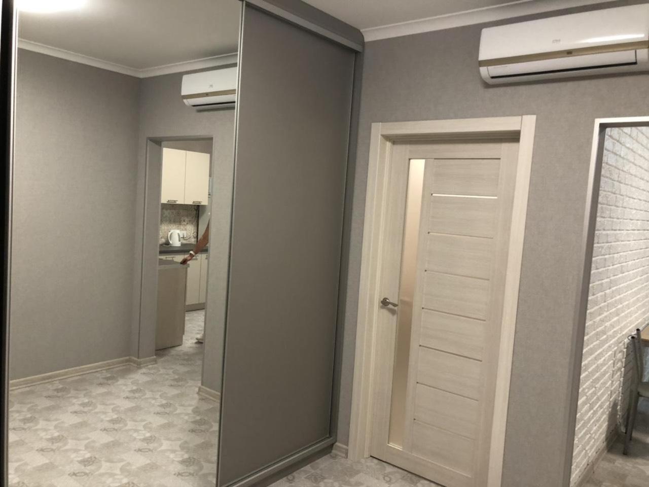 Квартира Парковые Озера Apartment Kiev Exterior photo